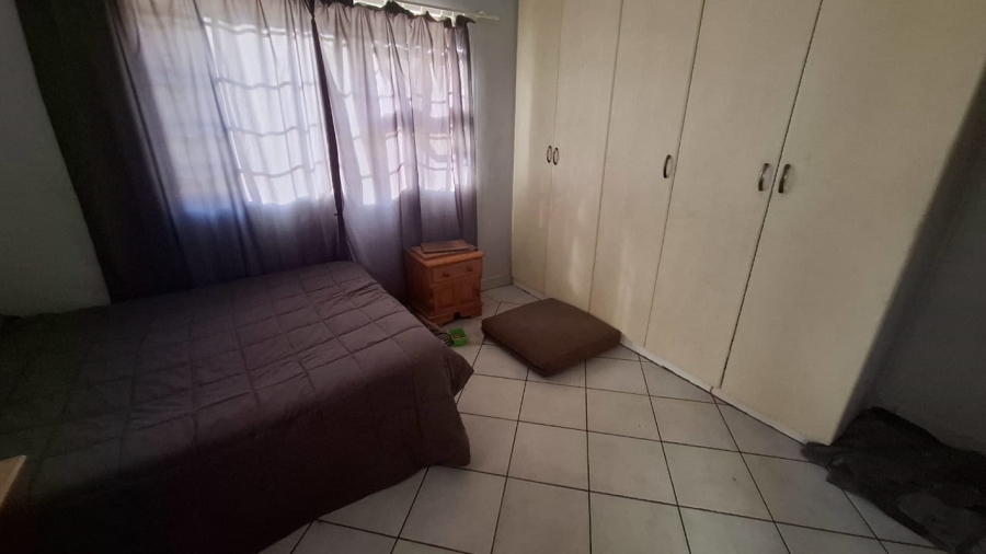 2 Bedroom Property for Sale in Waterval East North West
